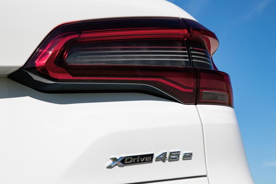 Детали экстерьера BMW X5 xDrive45e iPerformance (G05) 2019 года  (WW) (фото 84 из 102)